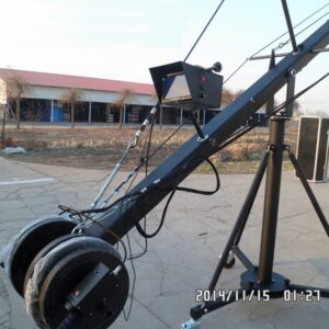 Mua Cẩu quay phim điện 3m, 4m, 6m Giá Tốt 2