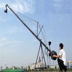 Mua Cẩu quay phim điện 3m, 4m, 6m Giá Tốt