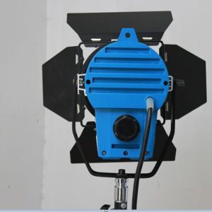 den-spotlight-650w-3