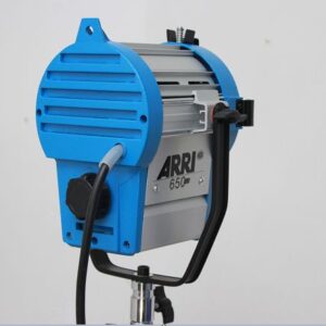 den-spotlight-650w-4