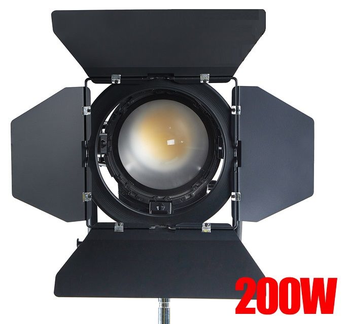 den-quay-phim-spotlight-led-200w-dmx512-1