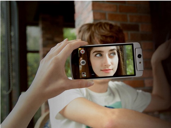 Tại sao chụp ảnh mặt lại bị lệch