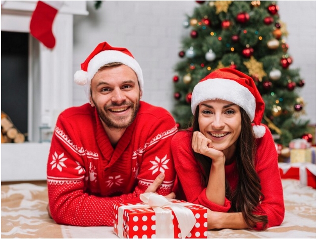 Chụp ảnh giáng sinh với người yêu